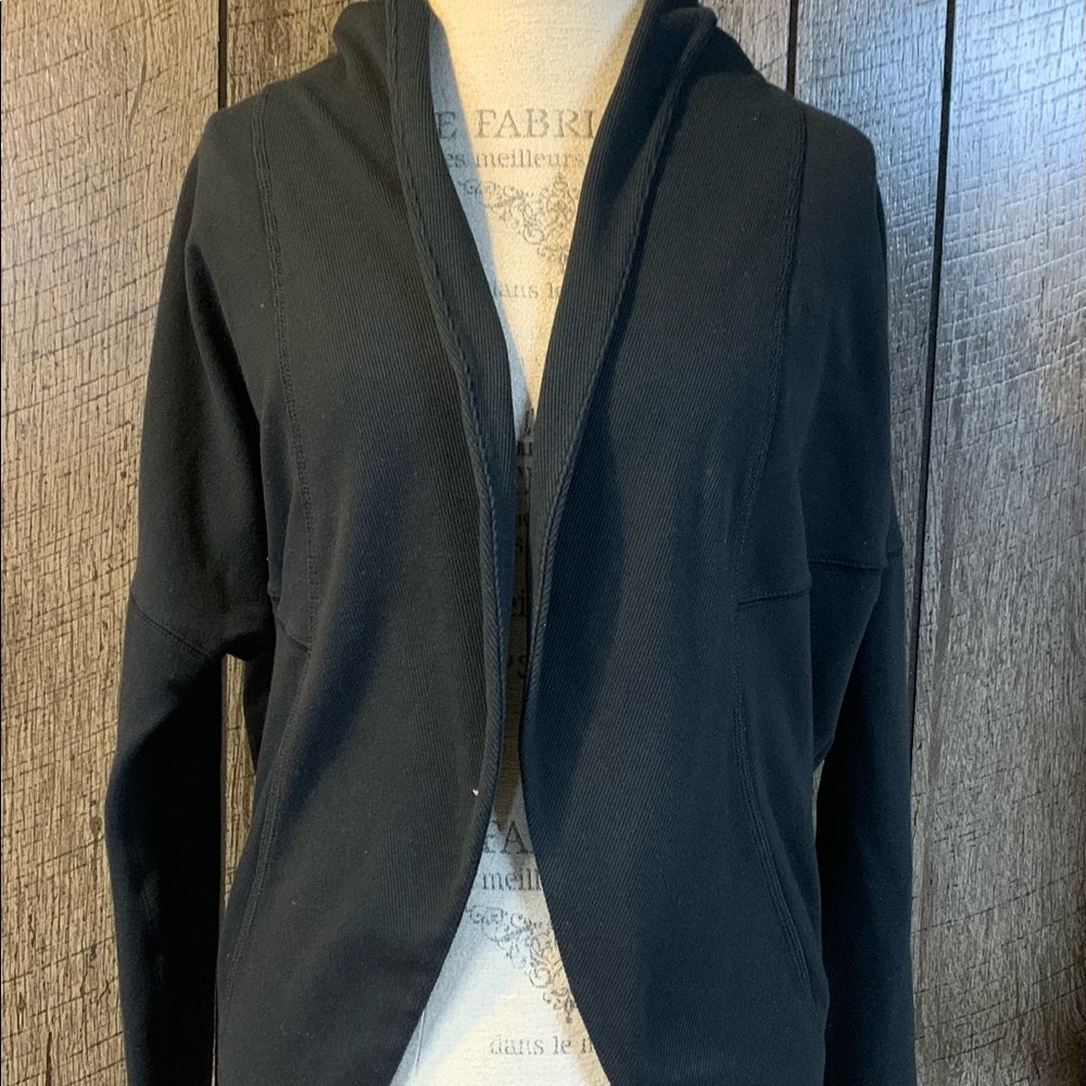 Zella Black Sweatshirt Long Bolero style size small